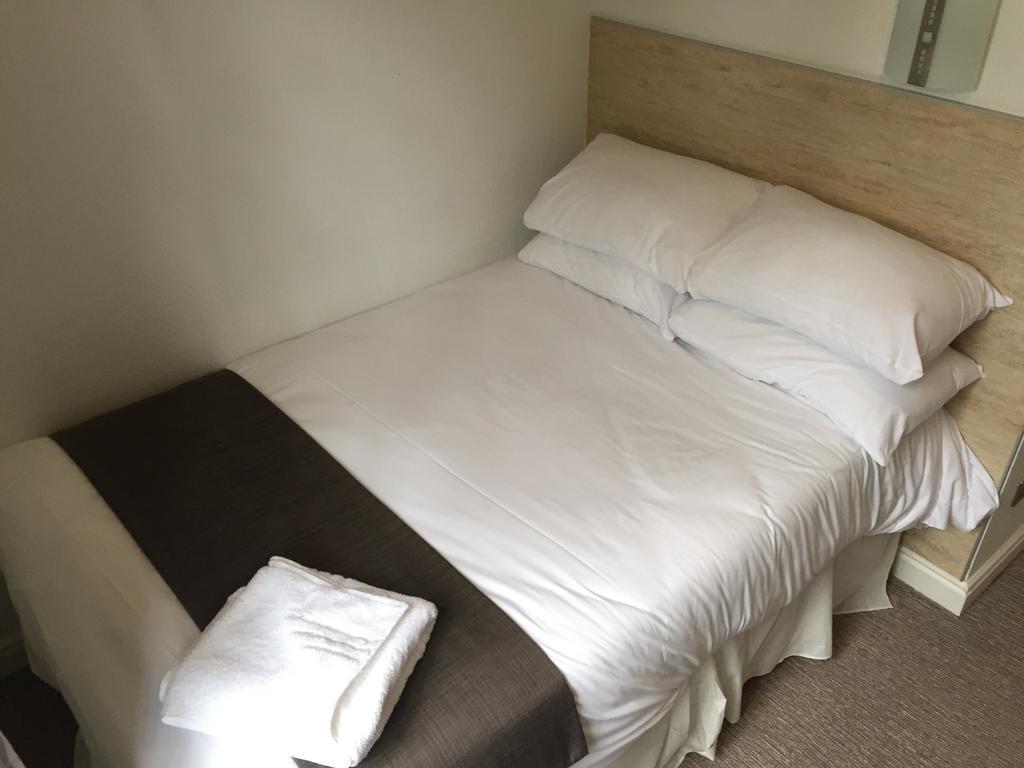 The Victoria Hotel Manchester By Compass Hospitality Oldham Ngoại thất bức ảnh
