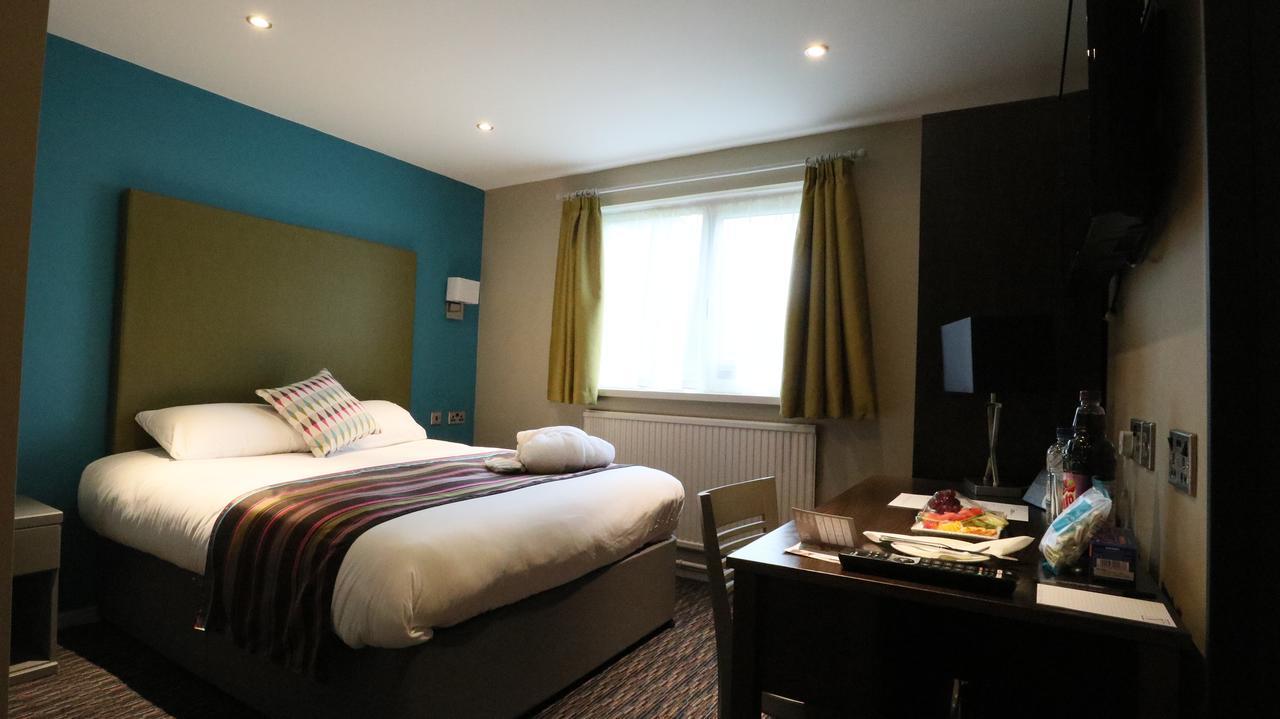 The Victoria Hotel Manchester By Compass Hospitality Oldham Ngoại thất bức ảnh